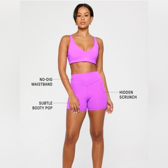 Fabletics - Picture 3 of 5